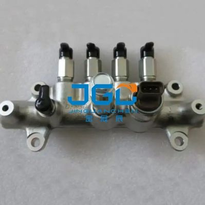 ملحقات المحرك ZX240-3 حاقن السكك الحديدية المشتركة عالي الضغط 8-97306063-4 أجزاء حفارة