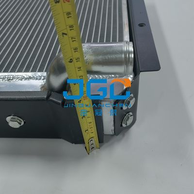 PC50UU PC40-7 خزان المياه المبرد 20T-03-71110 ملحقات حفارة