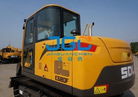 E680F 675F الحفرة أمامية و خلفية الزجاج الأمامي اليسار و اليمين زجاج النافذة