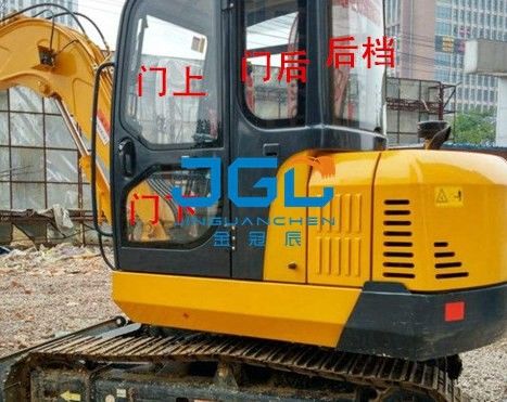 60V8 الحفرة الأمامية والخلفية الزجاج الأمامي، الأبواب اليسرى واليمنى والنوافذ