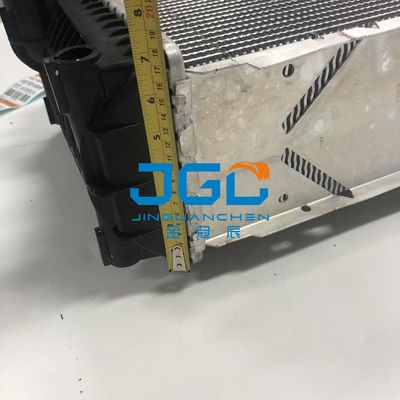 الحفرة R485 R480LC-9S خزان المياه المبرد 11QB-45020 قطع غيار الآلات الهندسية