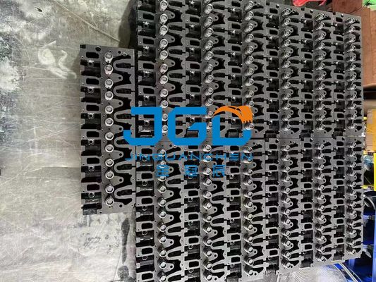 D6E تركيب رأس أسطوانة محرك الحفر 04292633 قطع غيار من شركة ثقة