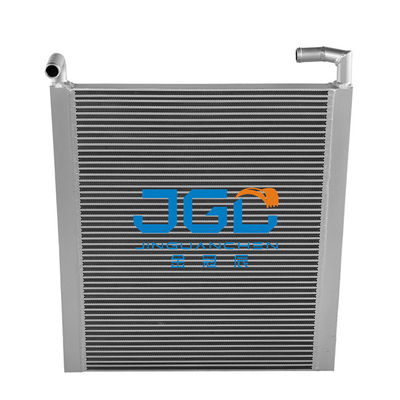SK120-3 حفارة المبرد محرك هيدروليكي مبرد الزيت 655 * 730mm