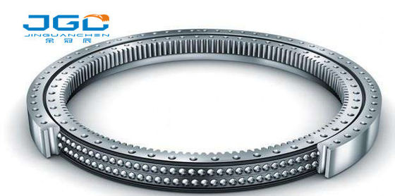 20y-25-21100 حفارة الالتفاف تحمل عبر أسطواني ل PC200-6 PC210-6 PC220-6